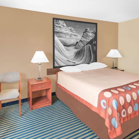 Super 8 By Wyndham Marshalltown Luaran gambar