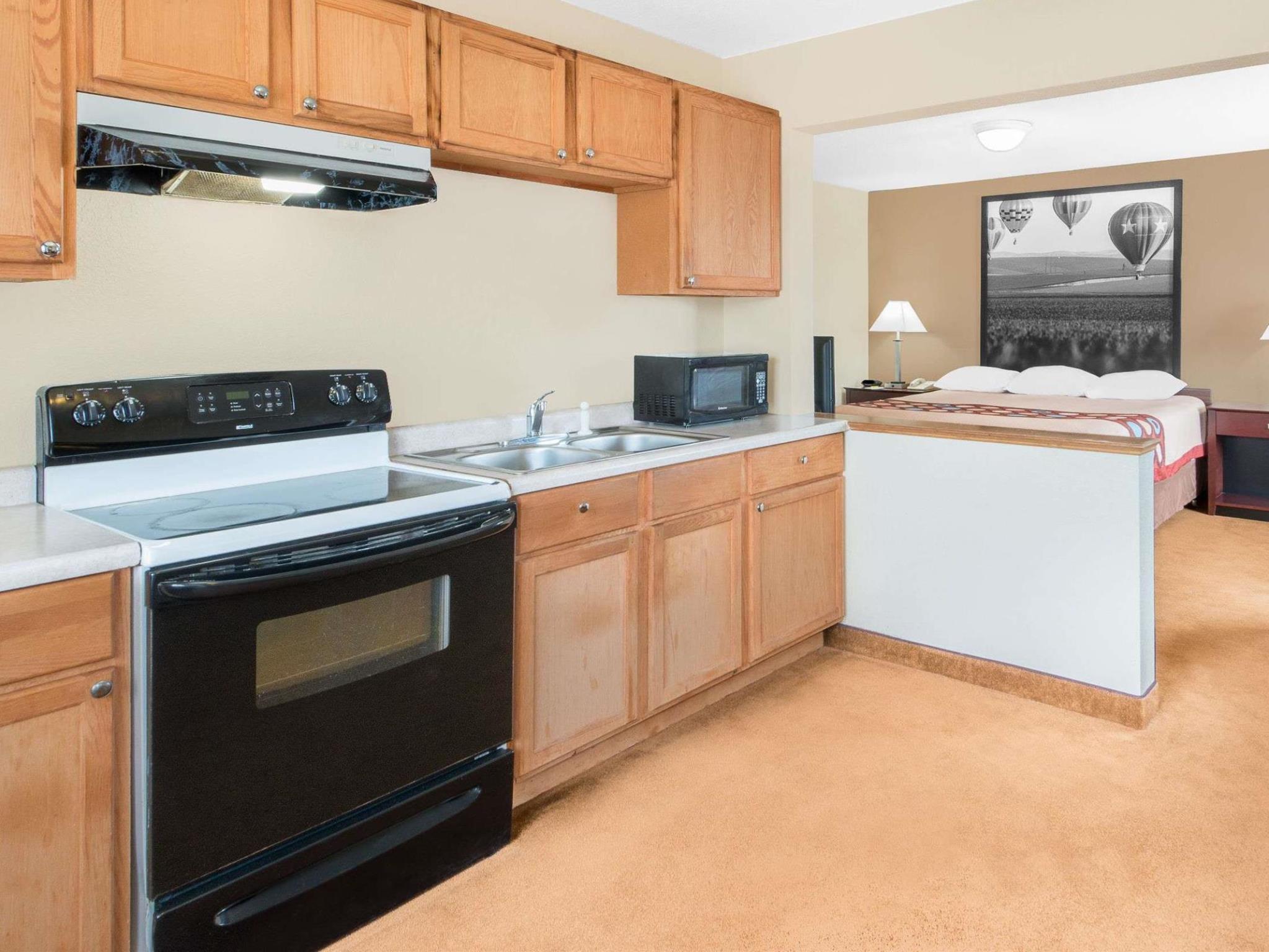 Super 8 By Wyndham Marshalltown Luaran gambar