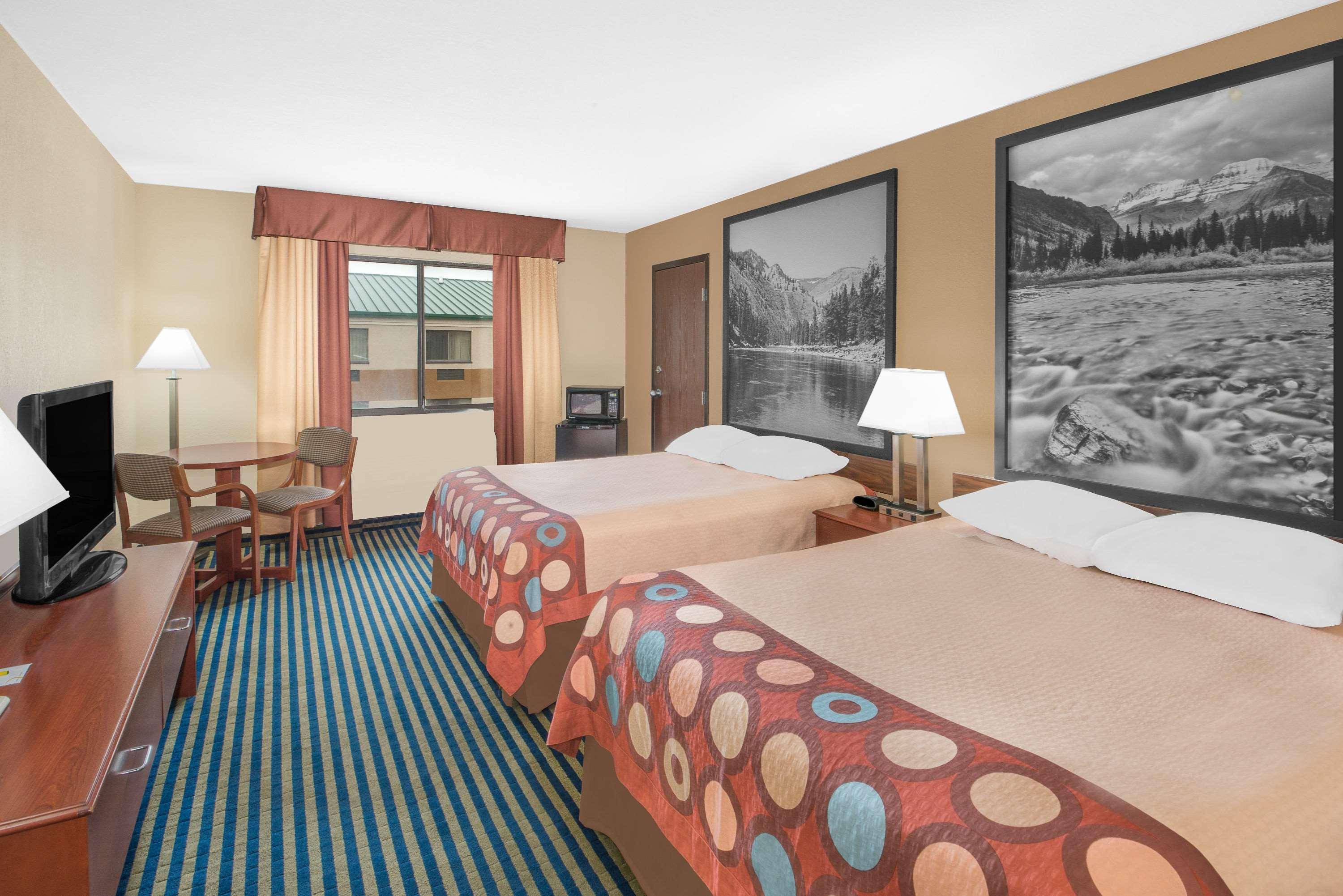 Super 8 By Wyndham Marshalltown Luaran gambar