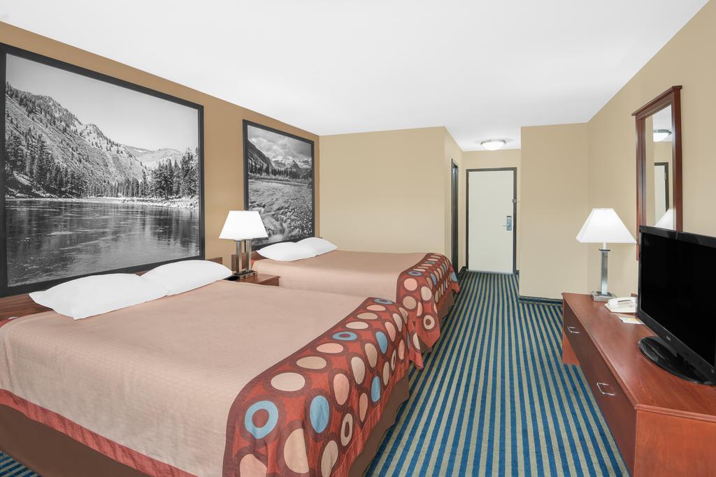 Super 8 By Wyndham Marshalltown Luaran gambar